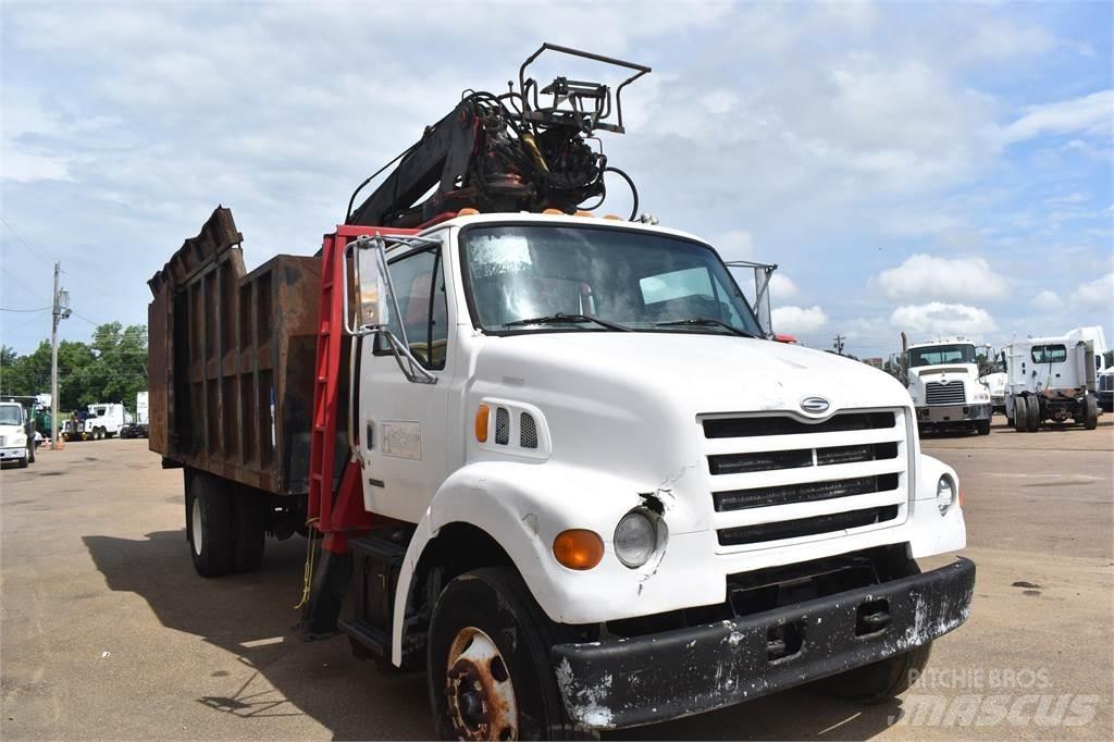 Sterling L7500 起重機卡車