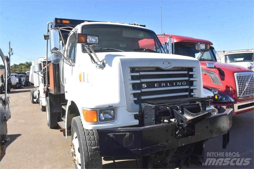 Sterling L7500 傾卸式卡車