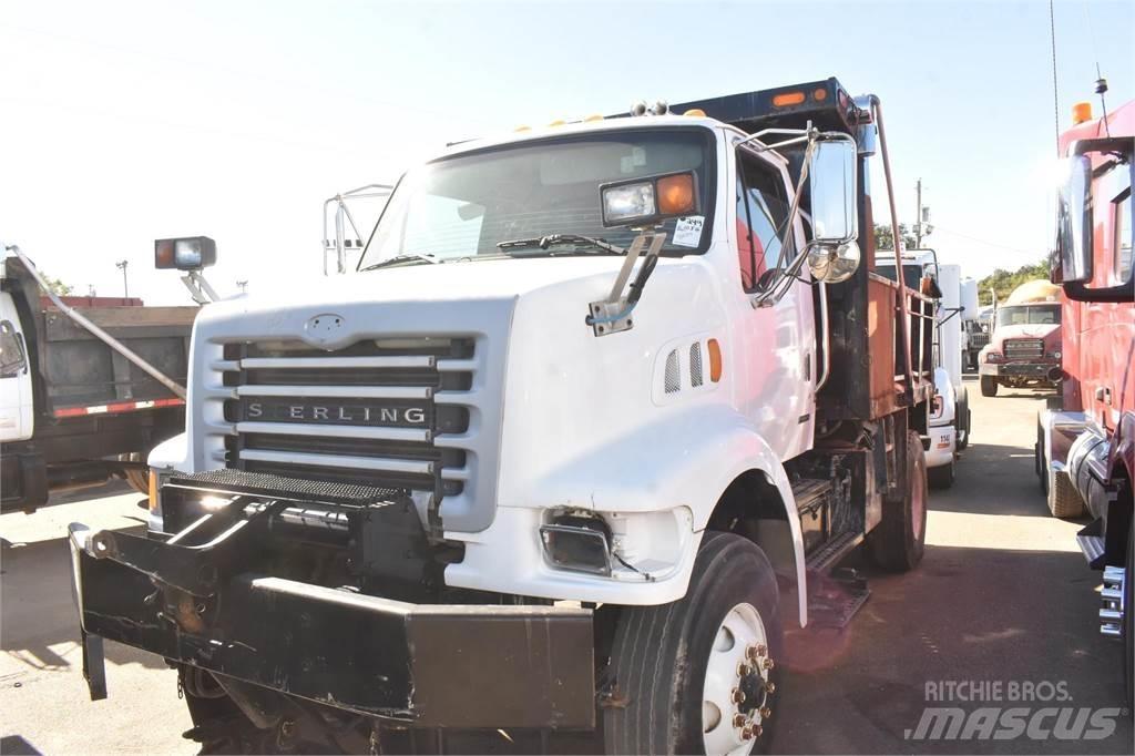 Sterling L7500 傾卸式卡車