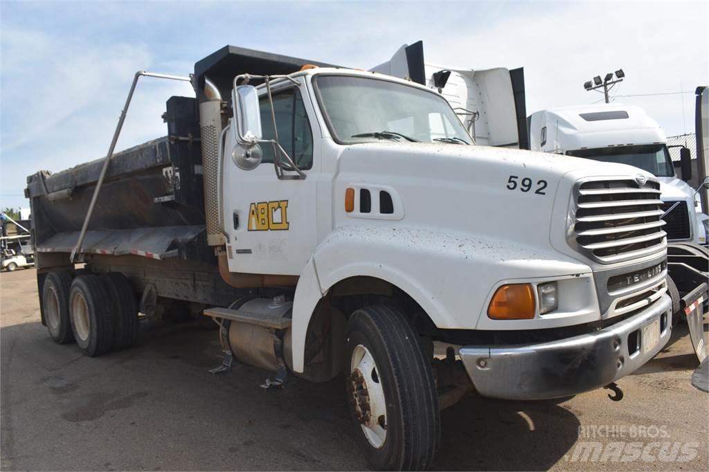 Sterling L9500 傾卸式卡車