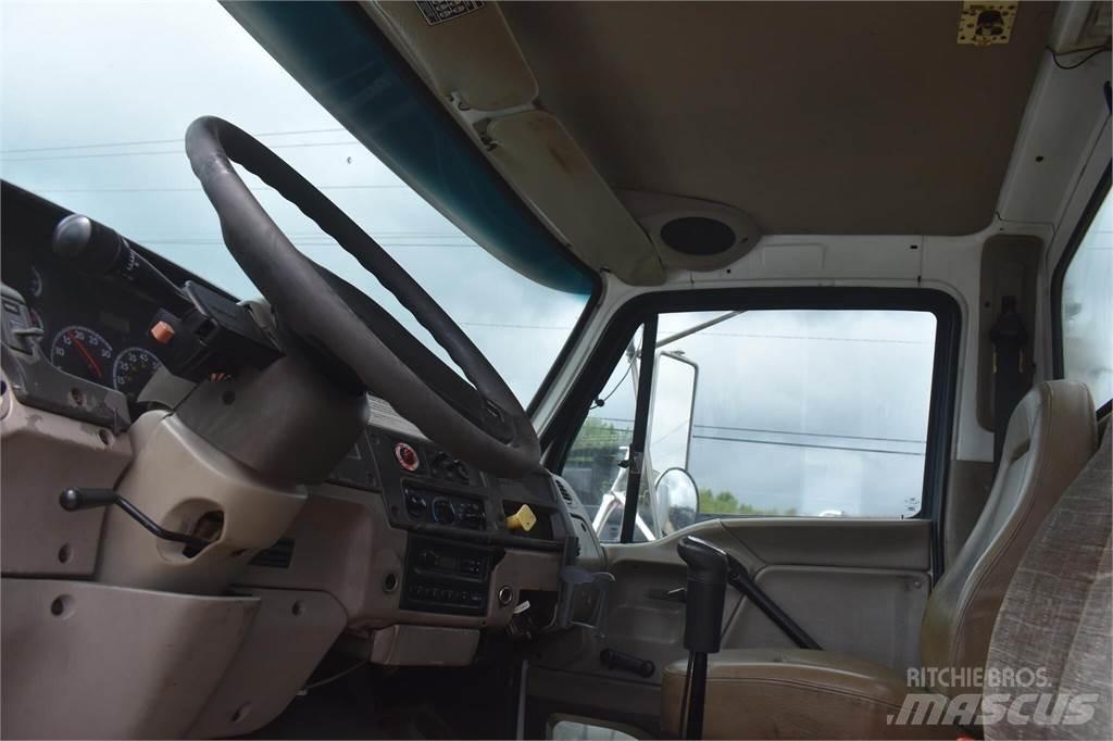 Sterling L9500 傾卸式卡車