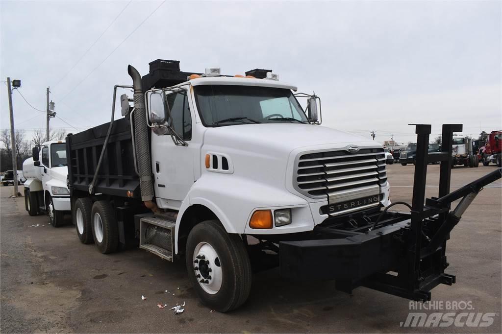 Sterling LT8500 傾卸式卡車