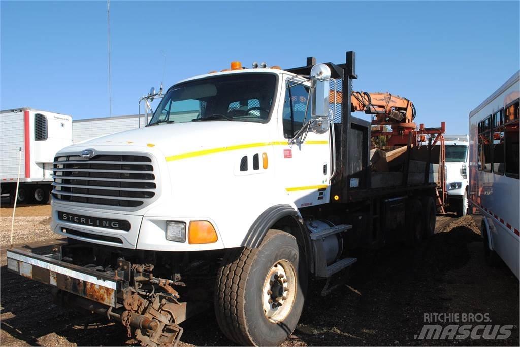 Sterling LT9500 起重機卡車