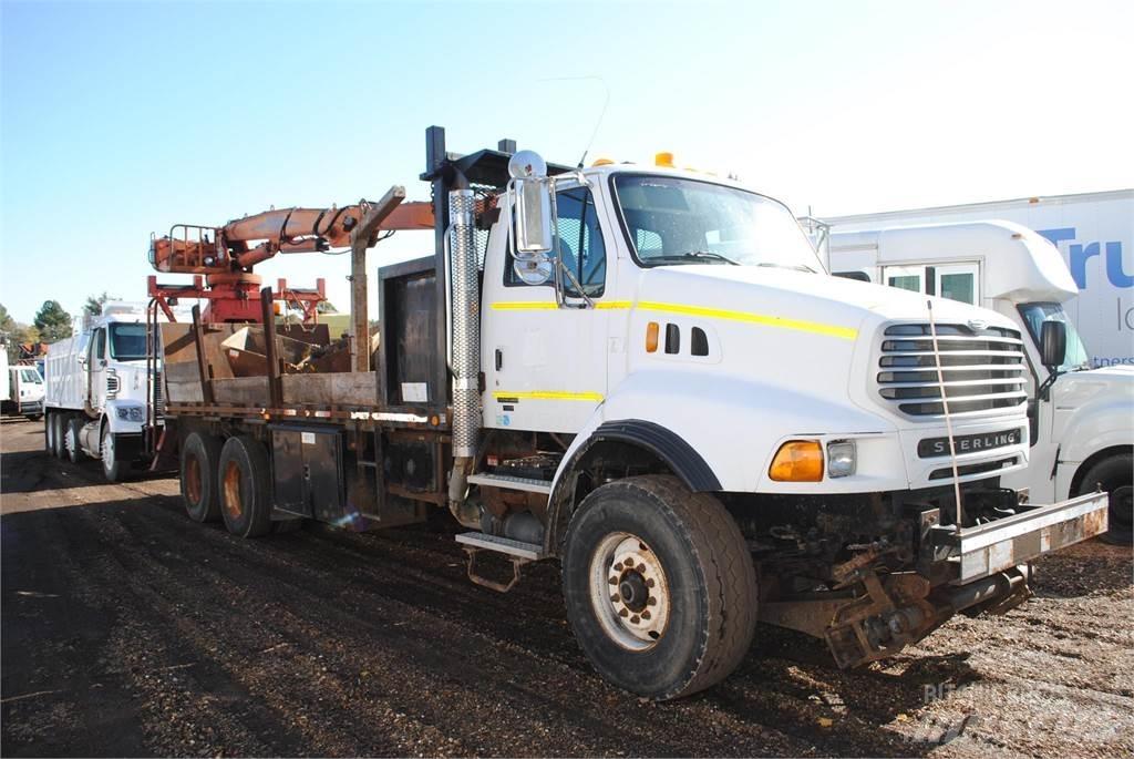 Sterling LT9500 起重機卡車