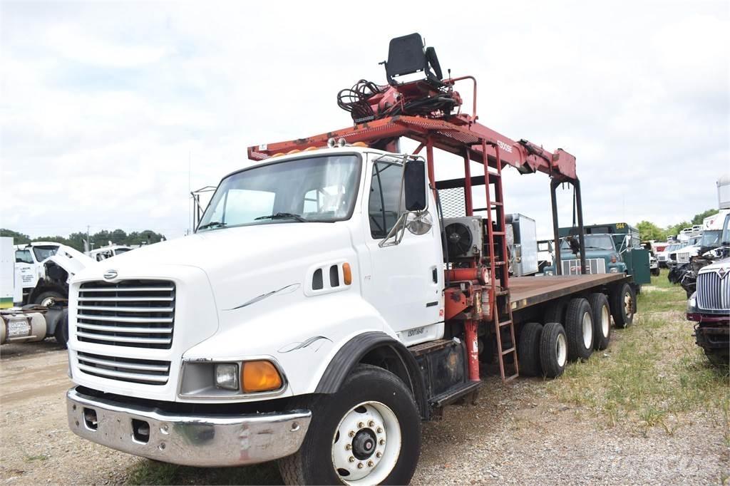 Sterling LT9500 起重機卡車