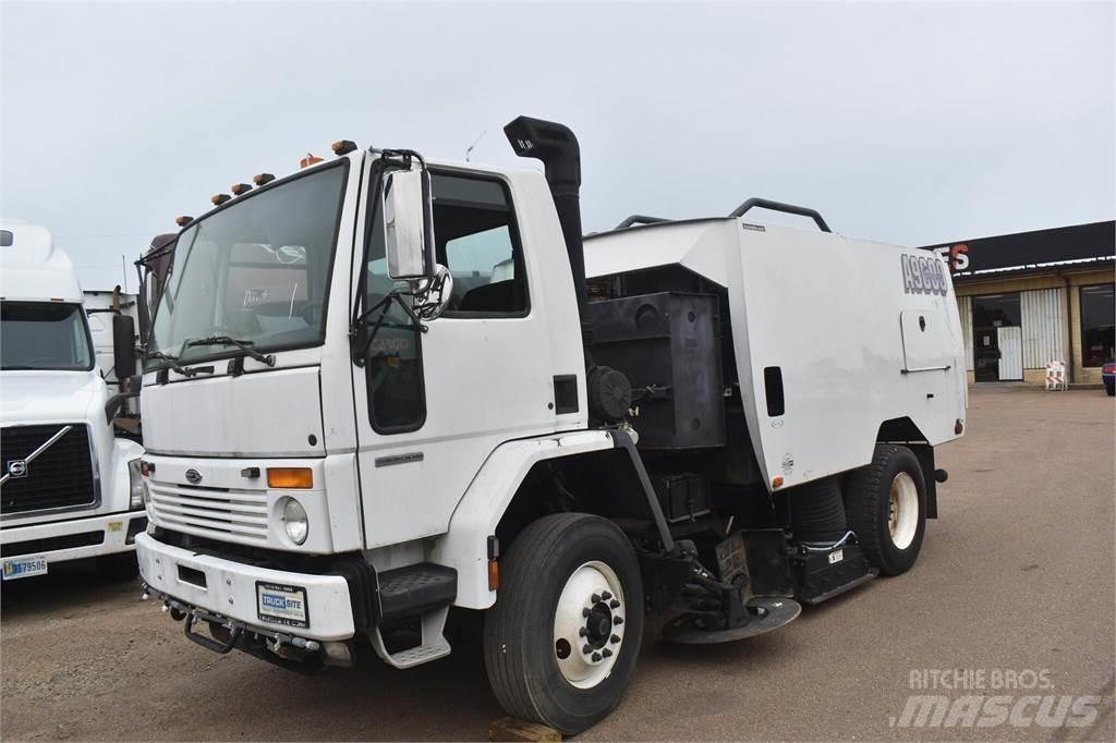 Sterling SC8000 清掃車