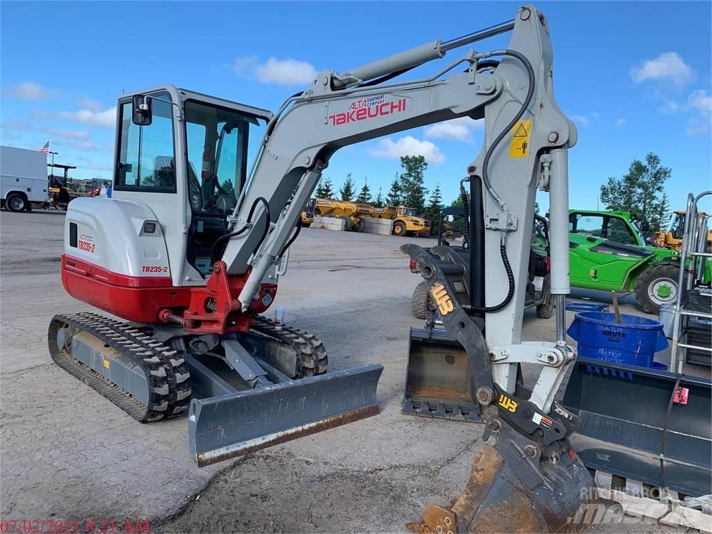 Takeuchi TB235-2 小型挖土機/掘鑿機<7t(小型挖掘機)