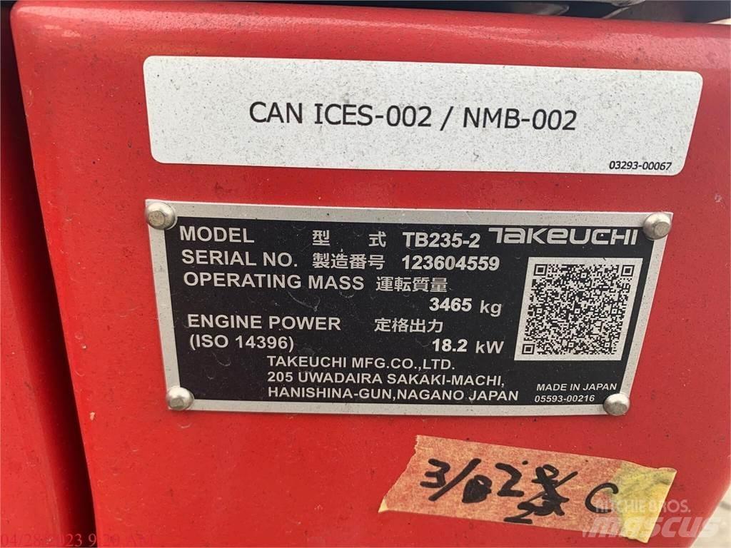 Takeuchi TB235-2 小型挖土機/掘鑿機<7t(小型挖掘機)