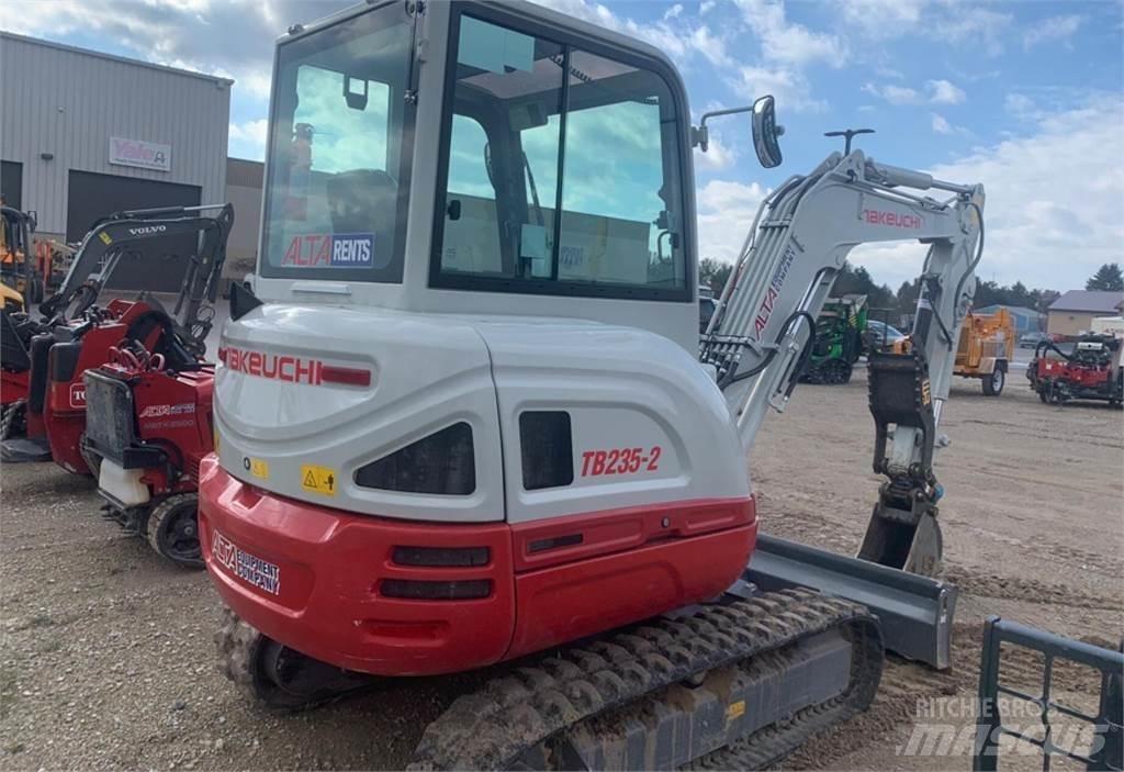Takeuchi TB235-2 小型挖土機/掘鑿機<7t(小型挖掘機)