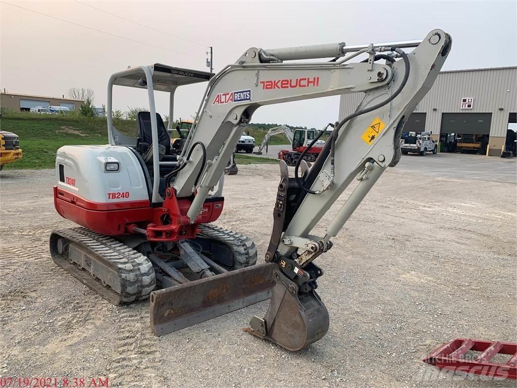 Takeuchi TB240 小型挖土機/掘鑿機<7t(小型挖掘機)