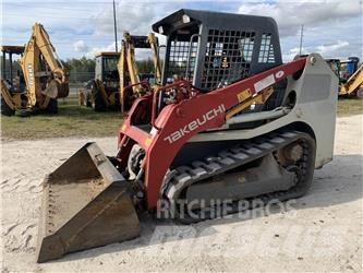 Takeuchi TL8 滑移轉向裝載機