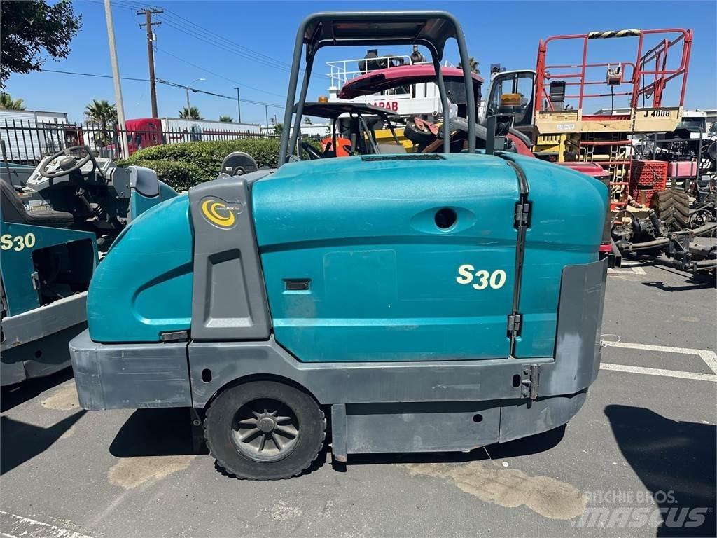 Tennant S30 掃倉機