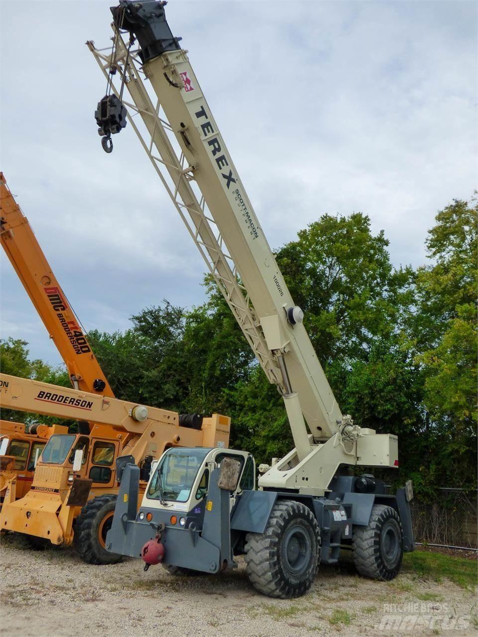 Terex CD225 越野起重機