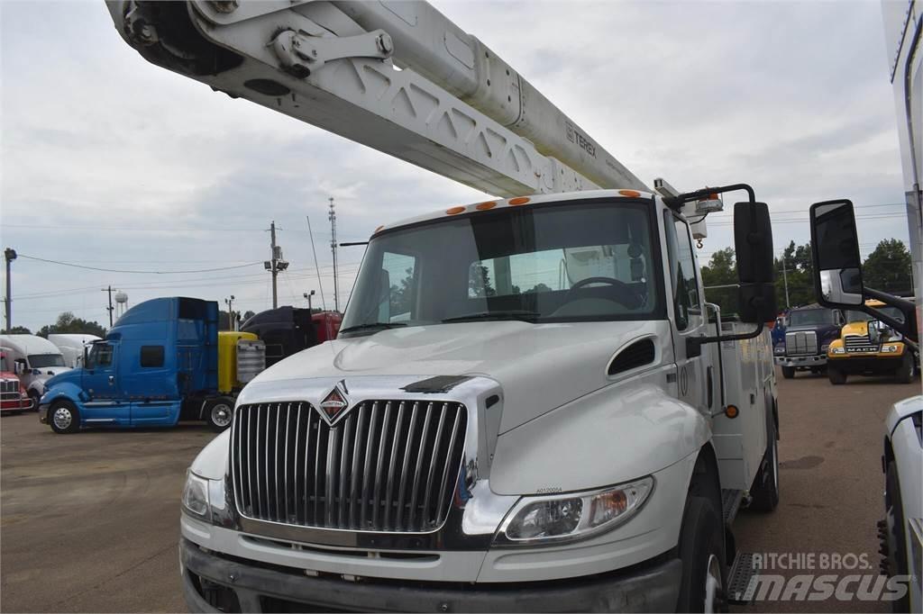 Terex HRX55 卡車裝載高空作業車