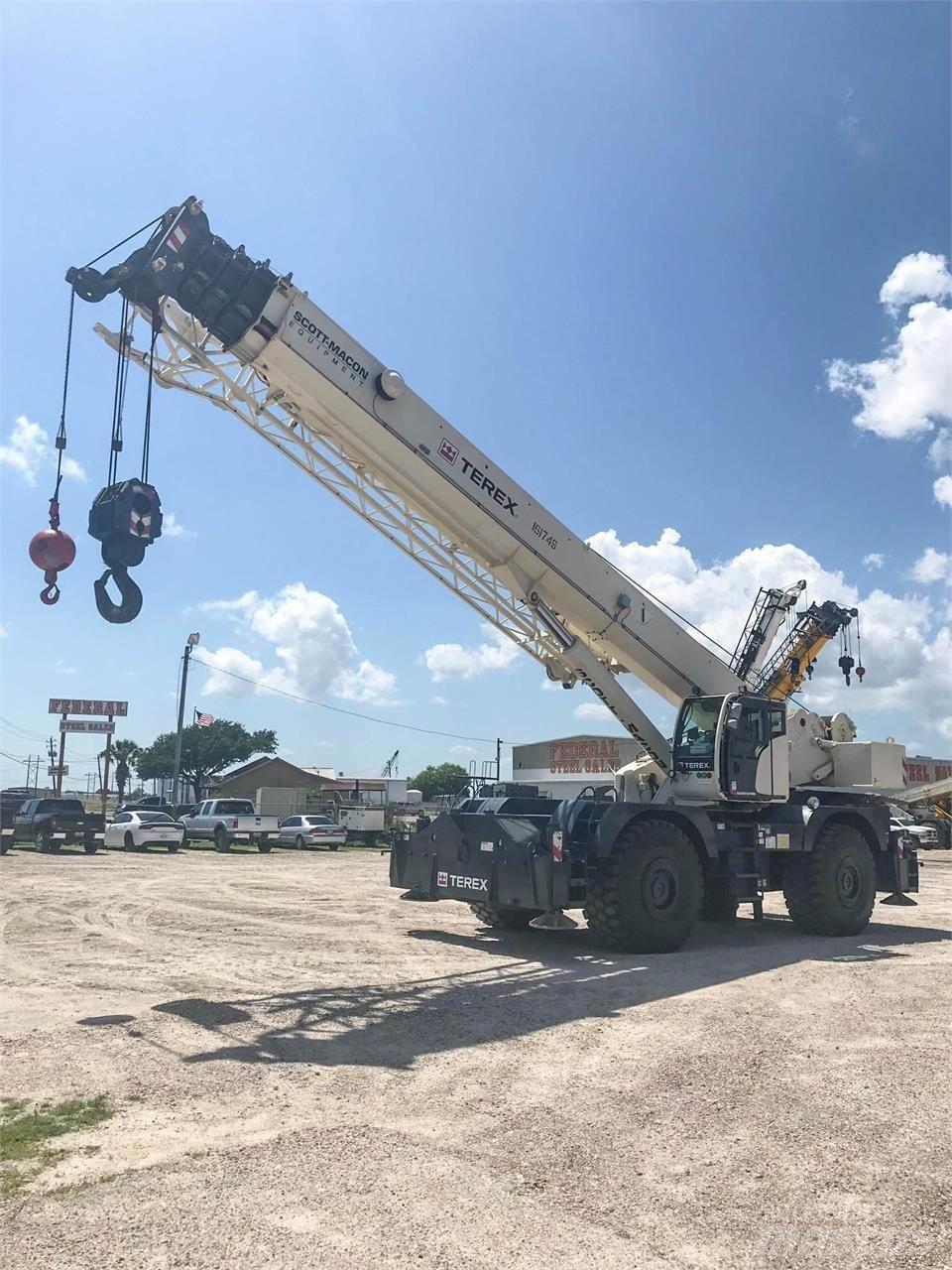 Terex QUADSTAR 1100 越野起重機