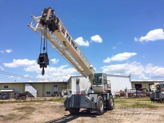 Terex RT230-1 越野起重機