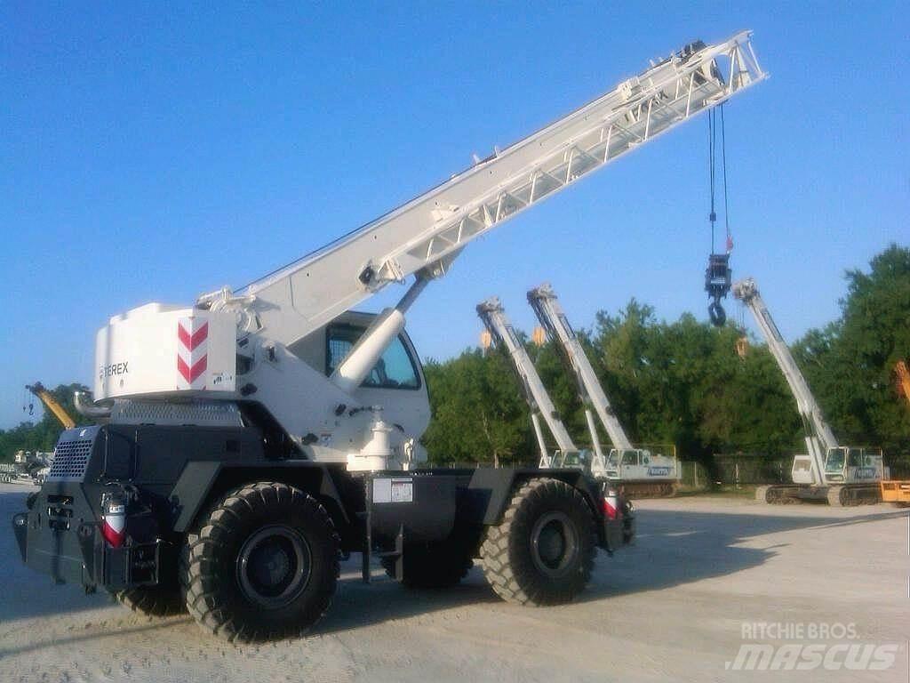 Terex RT230-1 越野起重機