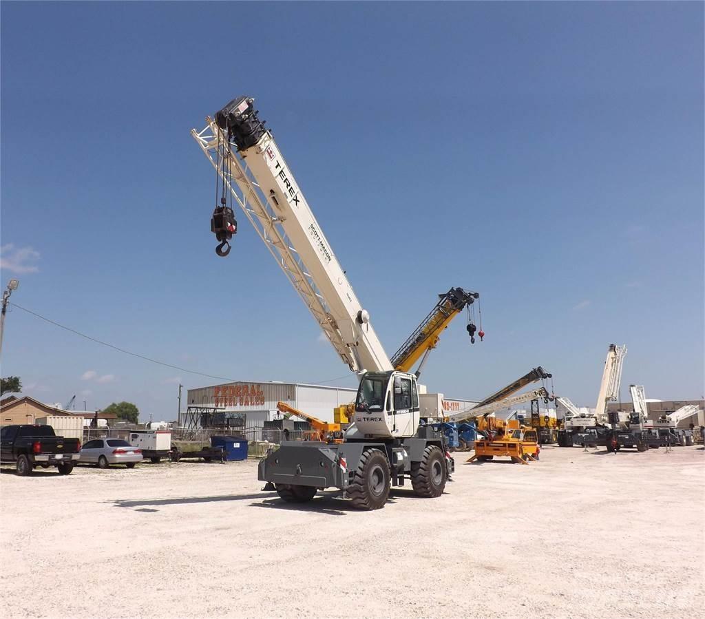 Terex RT230-2 越野起重機