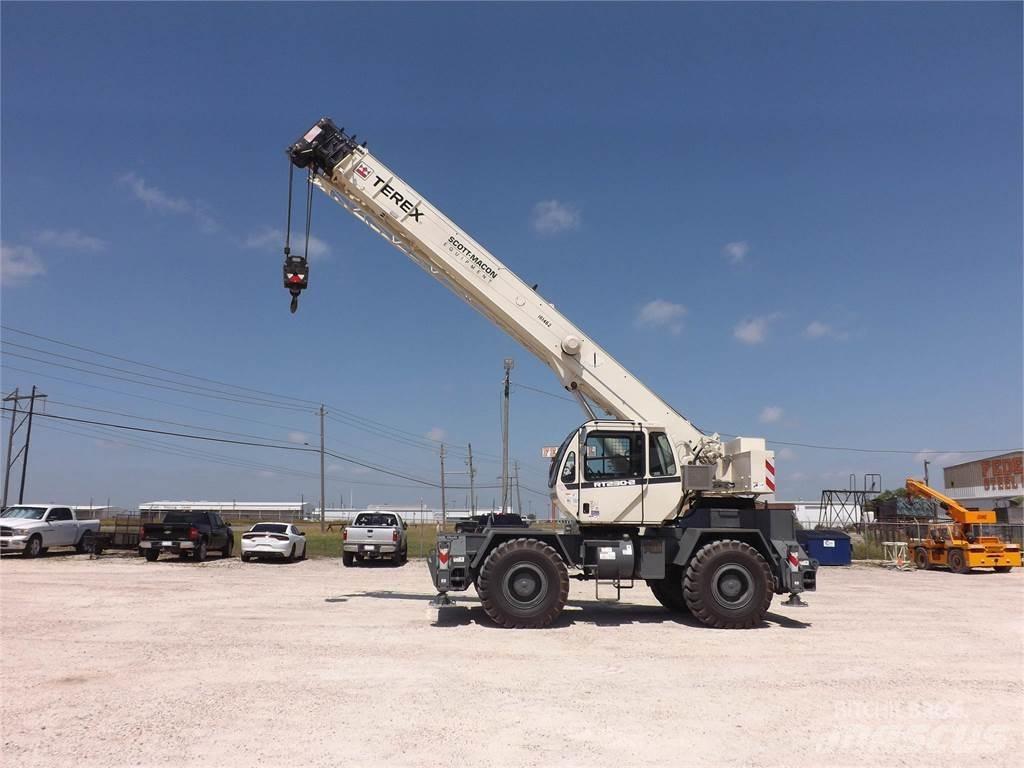 Terex RT230-2 越野起重機