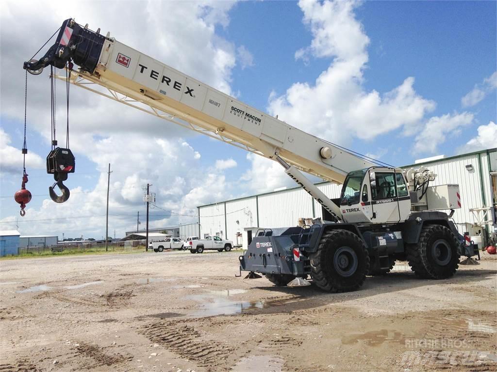 Terex RT555-1 越野起重機