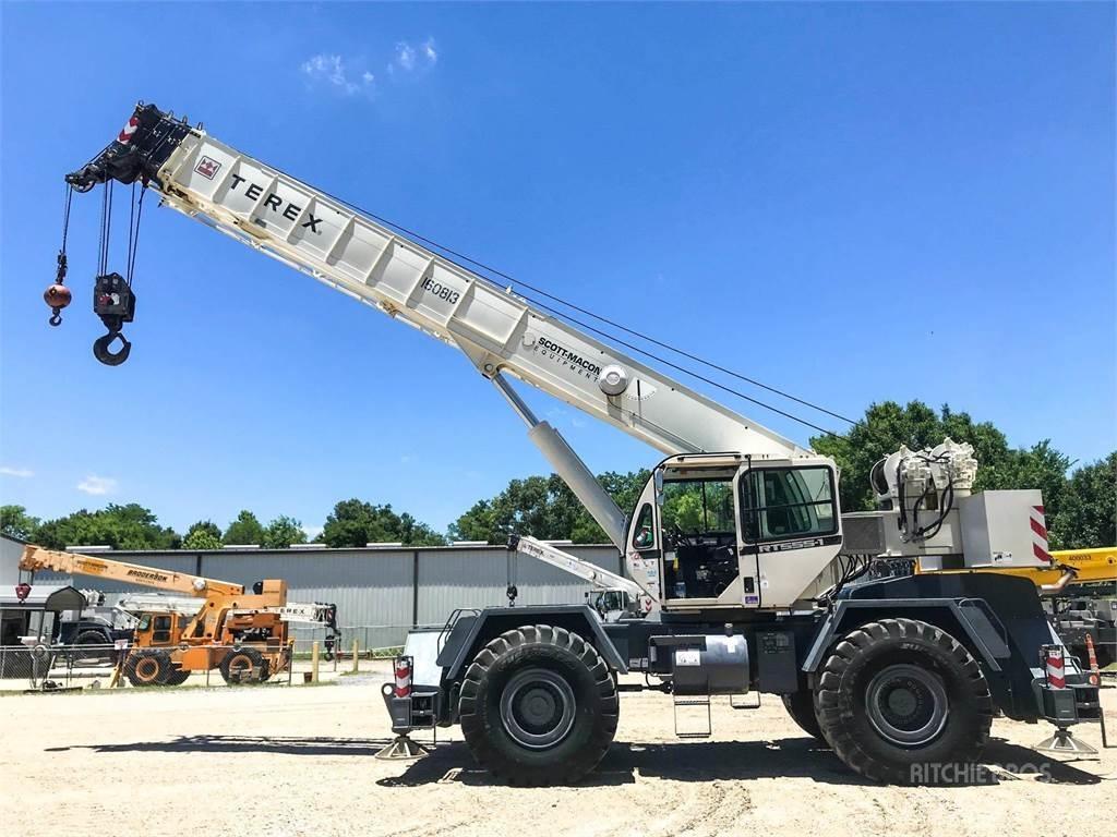 Terex RT555-1 越野起重機