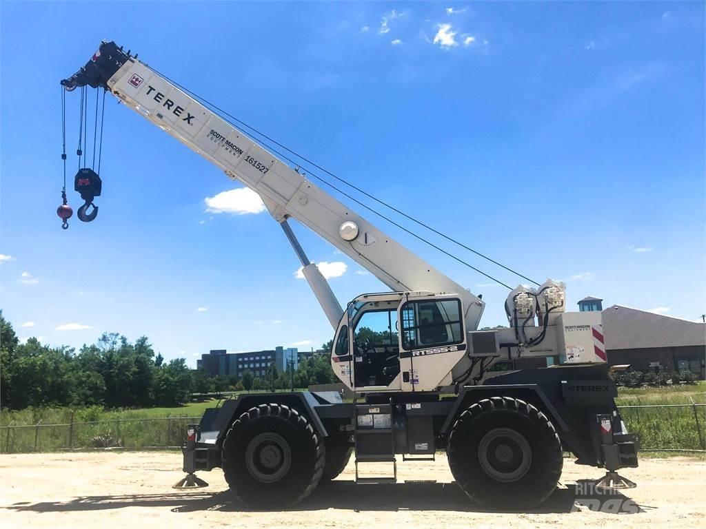 Terex RT555-2 越野起重機