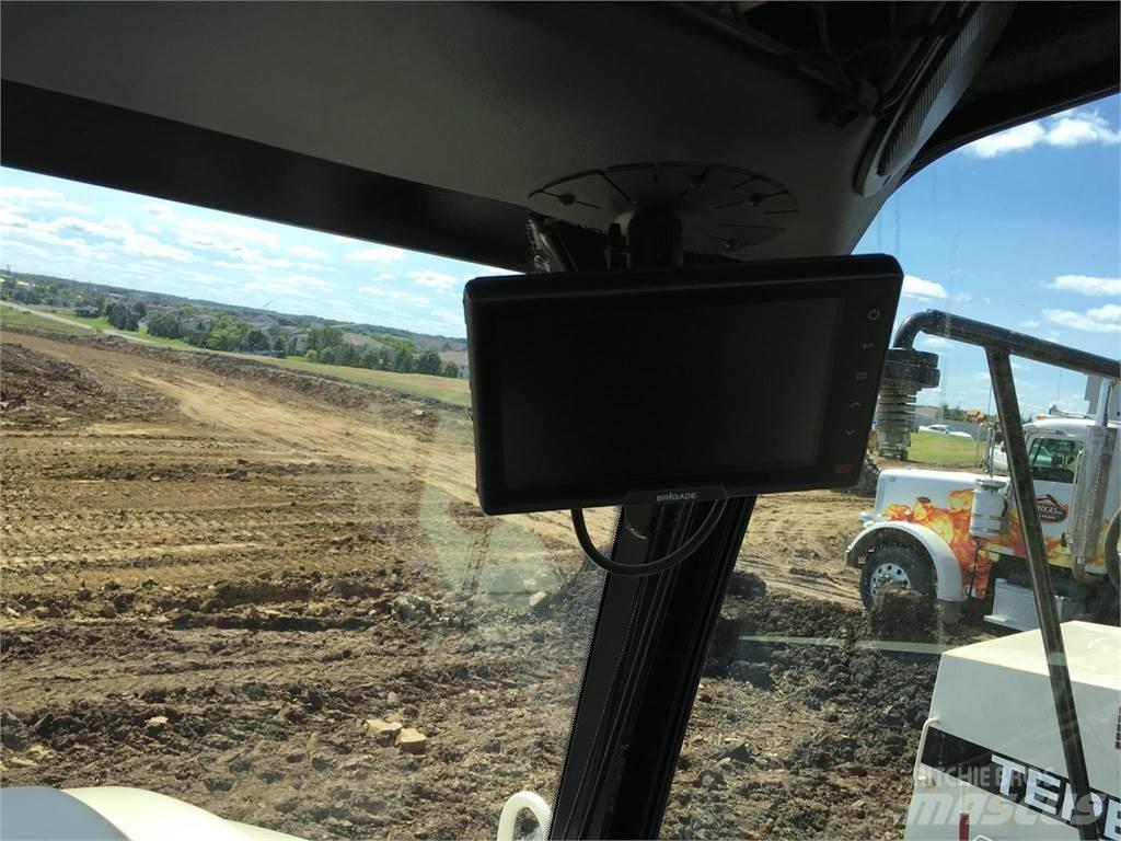 Terex TA300 鉸接式起吊車
