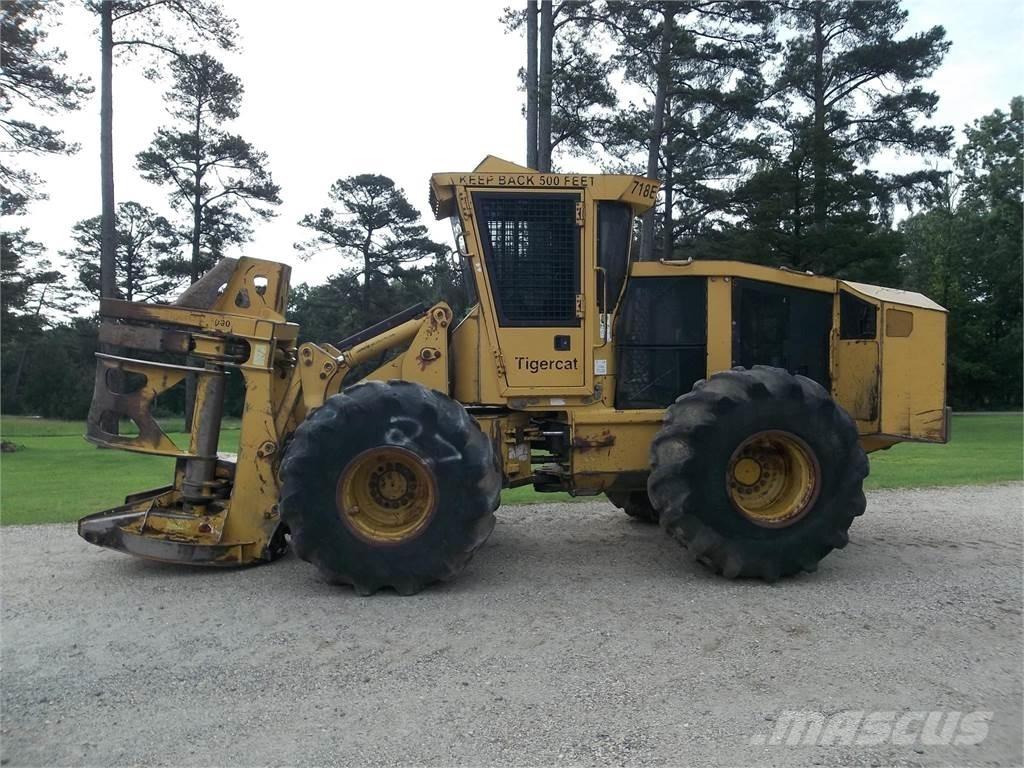 Tigercat 718E 伐木歸堆機
