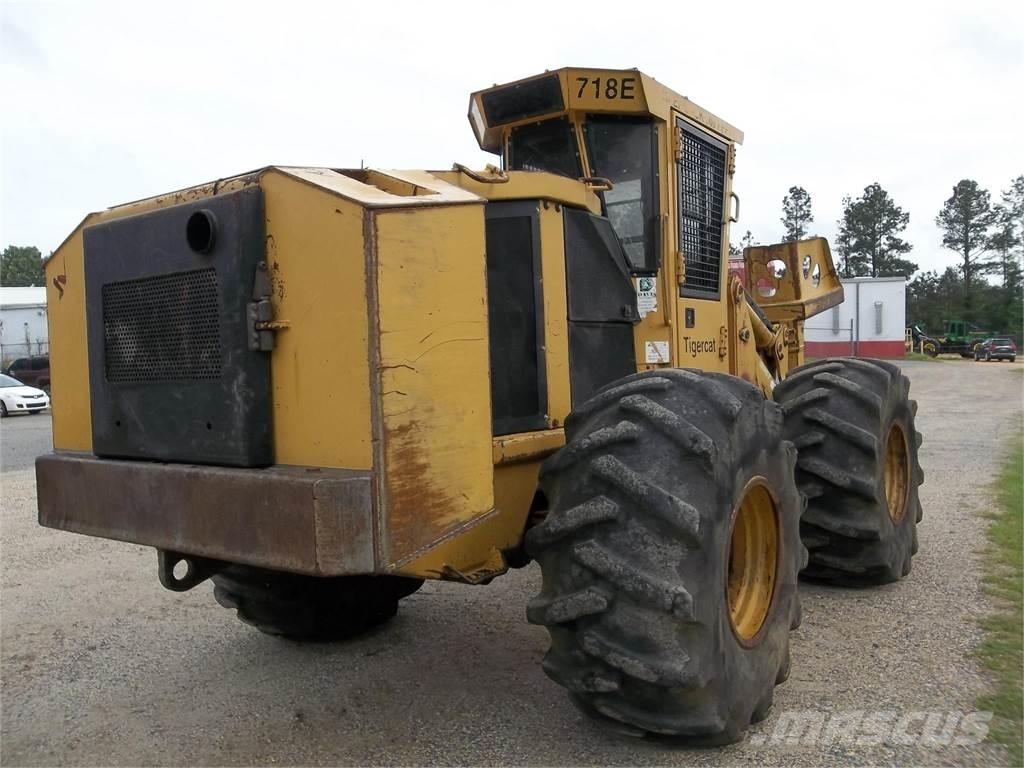 Tigercat 718E 伐木歸堆機