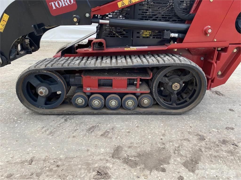 Toro DINGO TX427W 滑移轉向裝載機