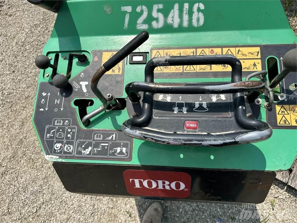 Toro TRX20 掘溝機