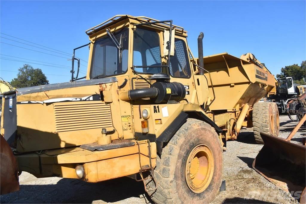 Volvo A25 鉸接式起吊車