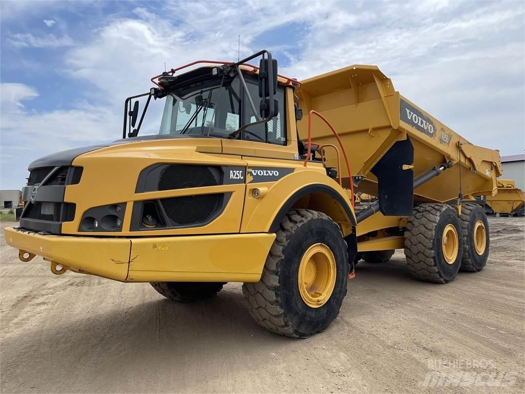 Volvo A25G 鉸接式起吊車
