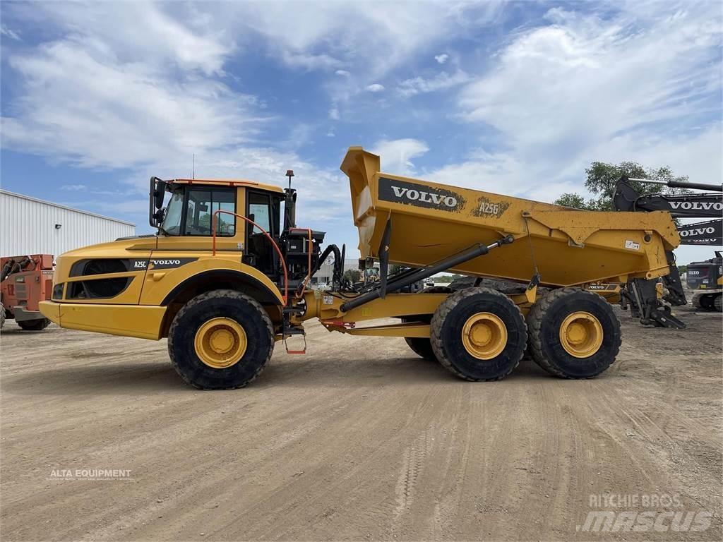 Volvo A25G 鉸接式起吊車