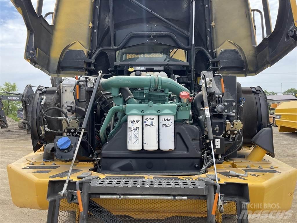 Volvo A25G 鉸接式起吊車