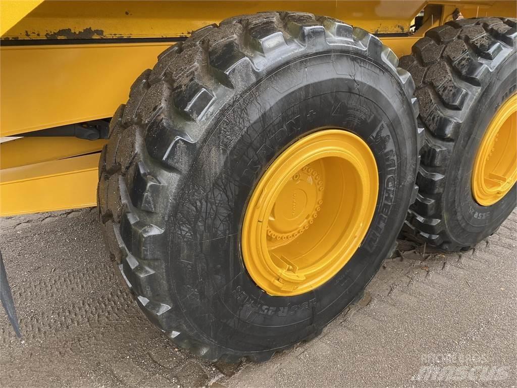 Volvo A25G 水車
