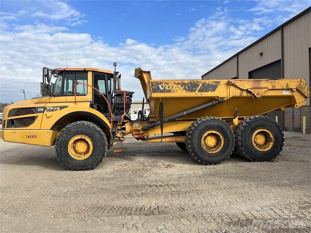 Volvo A25G 鉸接式起吊車