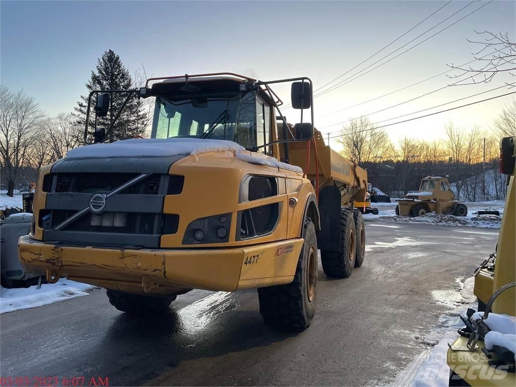 Volvo A25G 鉸接式起吊車
