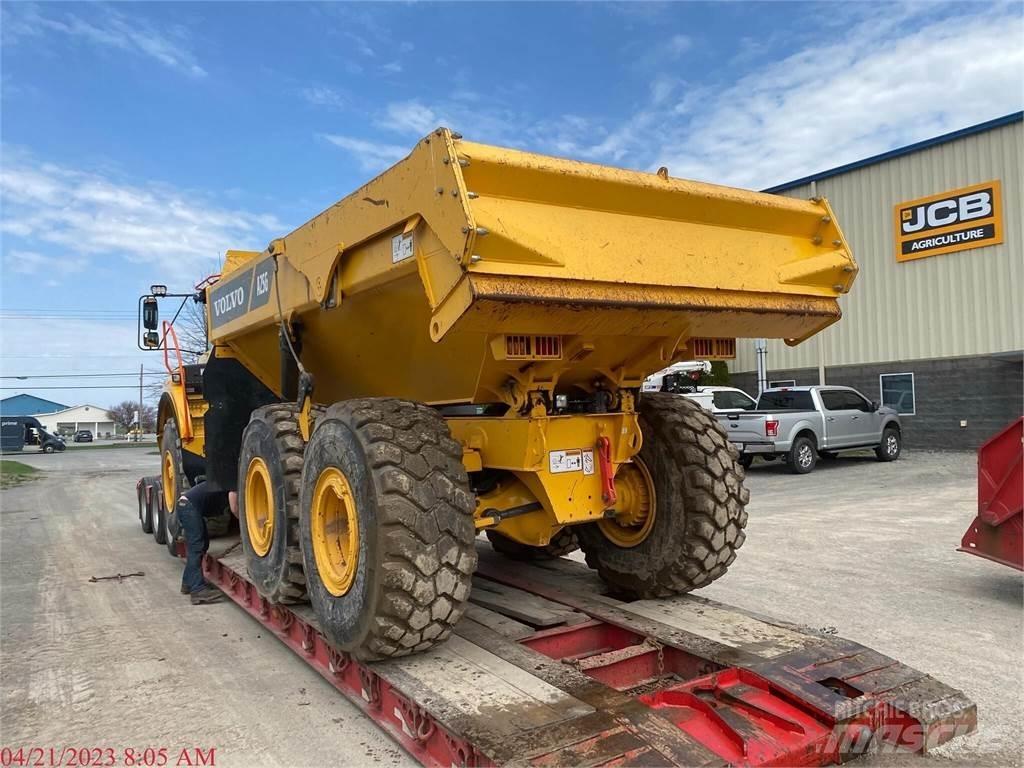 Volvo A25G 鉸接式起吊車