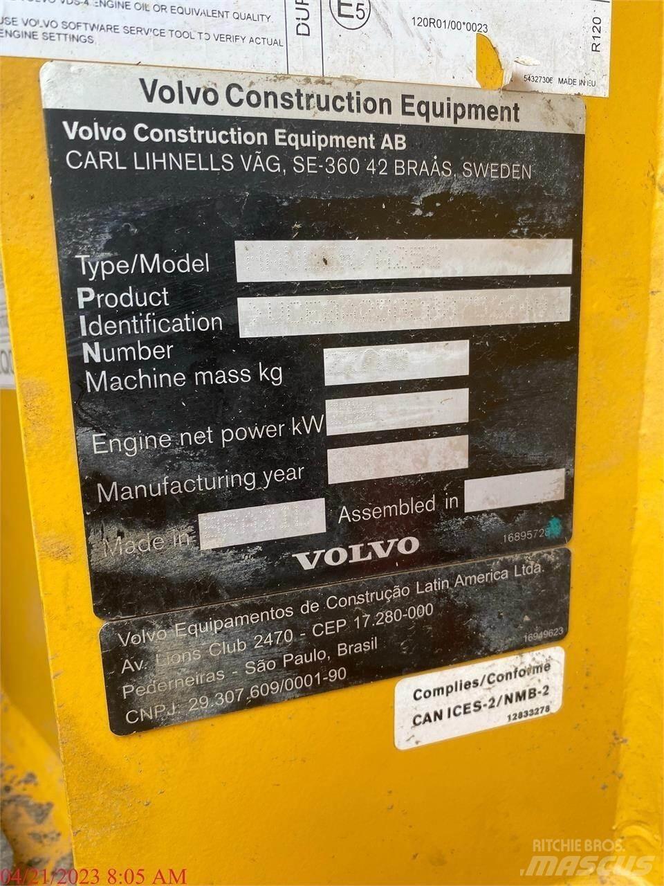 Volvo A25G 鉸接式起吊車