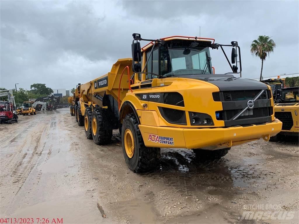 Volvo A25G 鉸接式起吊車