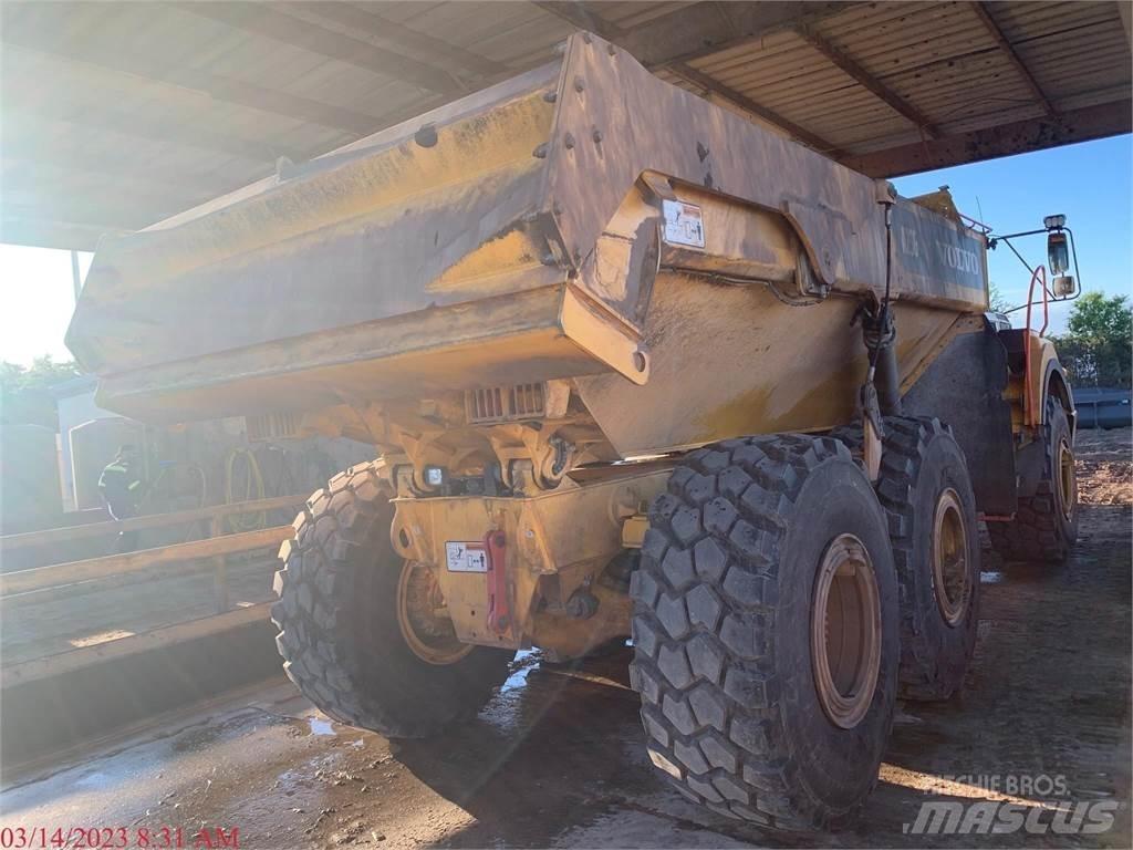 Volvo A25G 鉸接式起吊車
