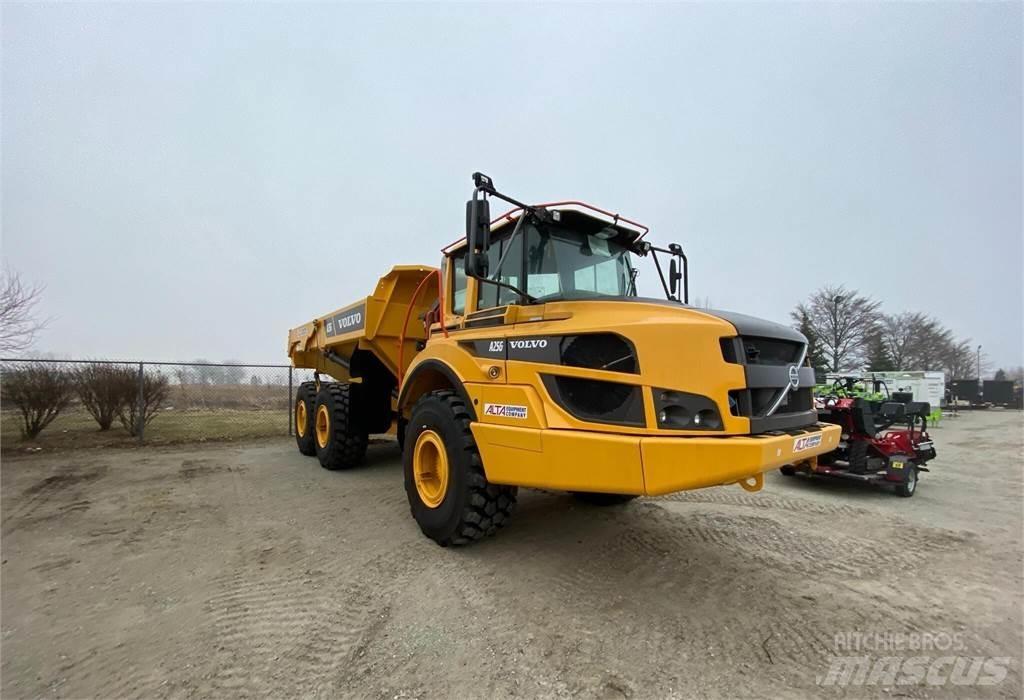 Volvo A25G 鉸接式起吊車