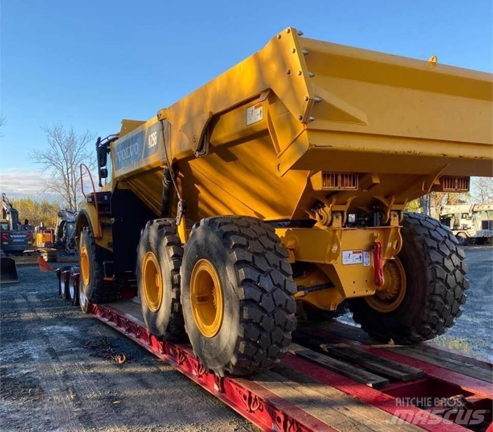 Volvo A25G 鉸接式起吊車