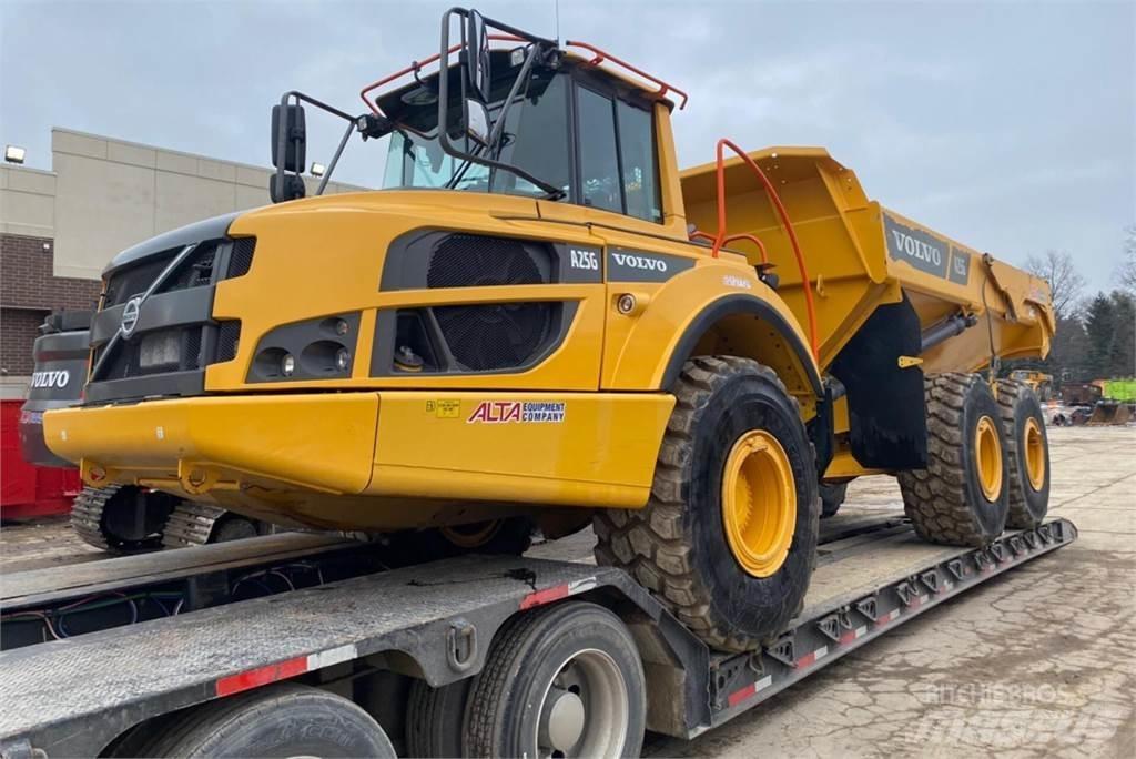 Volvo A25G 鉸接式起吊車
