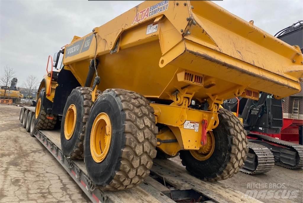 Volvo A25G 鉸接式起吊車