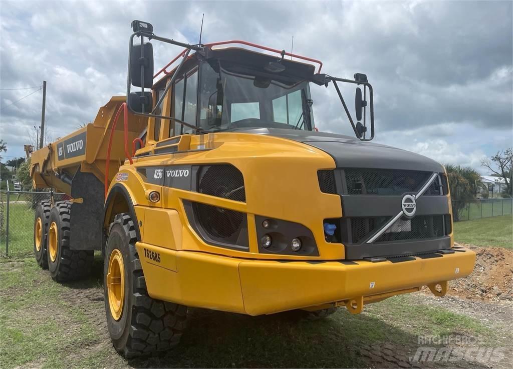 Volvo A25G 鉸接式起吊車