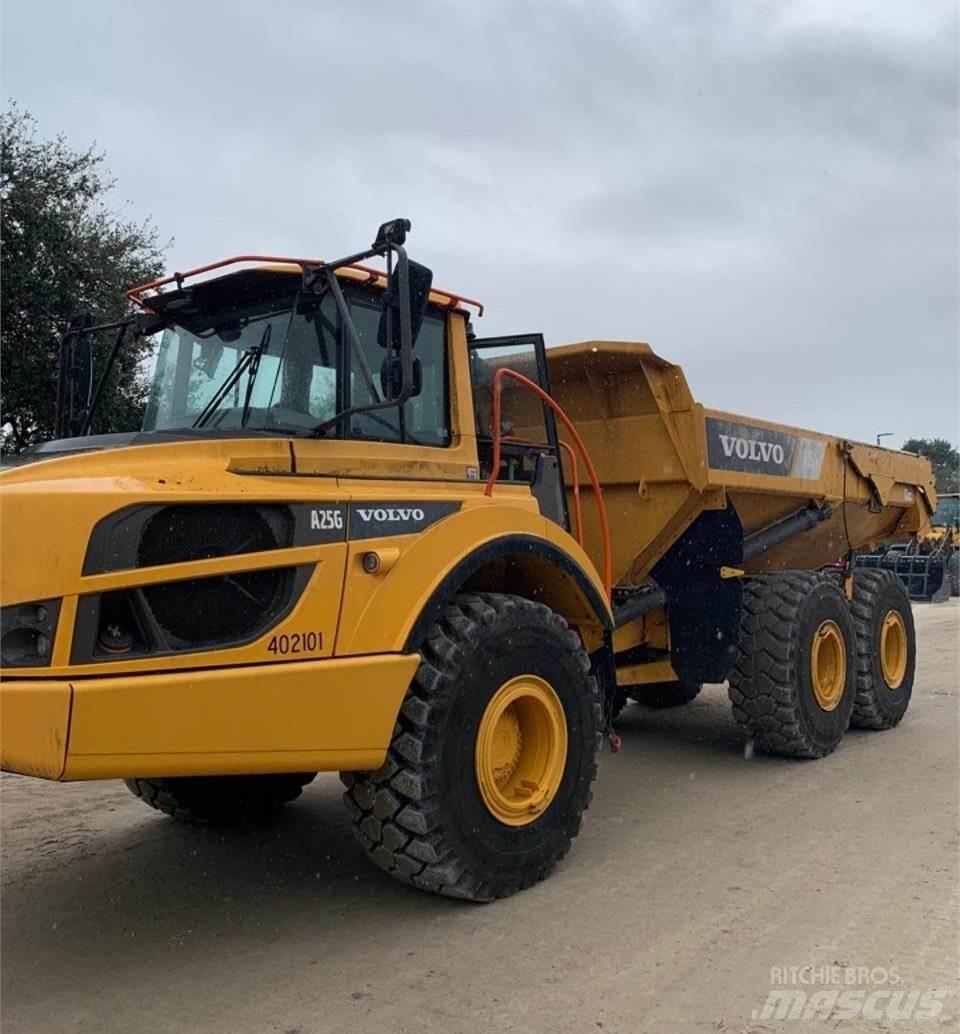 Volvo A25G 鉸接式起吊車