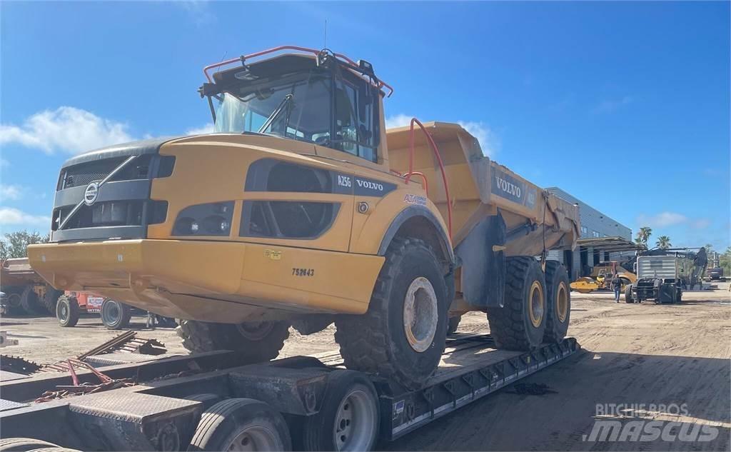 Volvo A25G 鉸接式起吊車