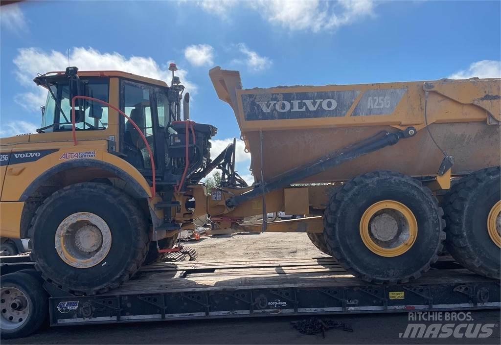Volvo A25G 鉸接式起吊車